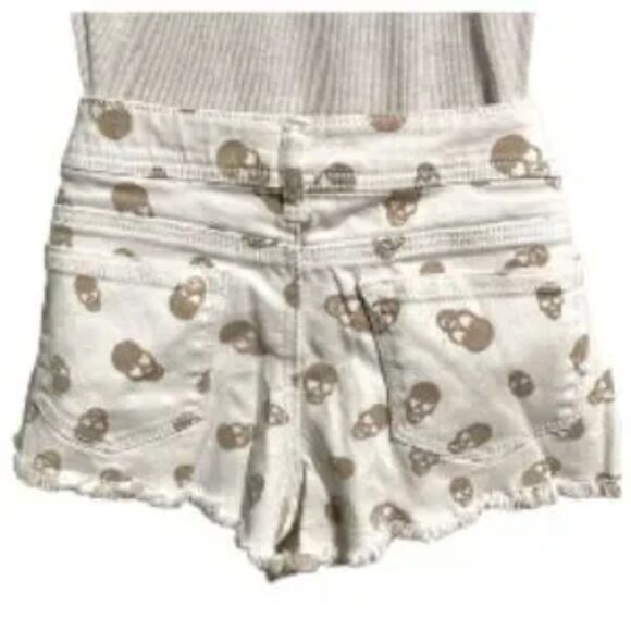 SKULL Shorty Shorts by No Boundaries Frayed Distressed Womens Size 11 - Picture 4 of 13